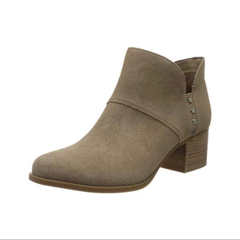 Koolaburra by UGG Tan Suede Booties